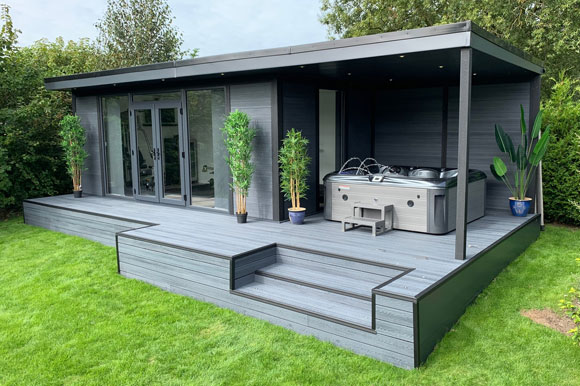 Hot Tub Garden Studio Northampton